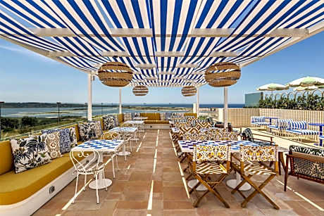 Amarello Hotel Praia Santo Andre, Tapestry Collection Hilton