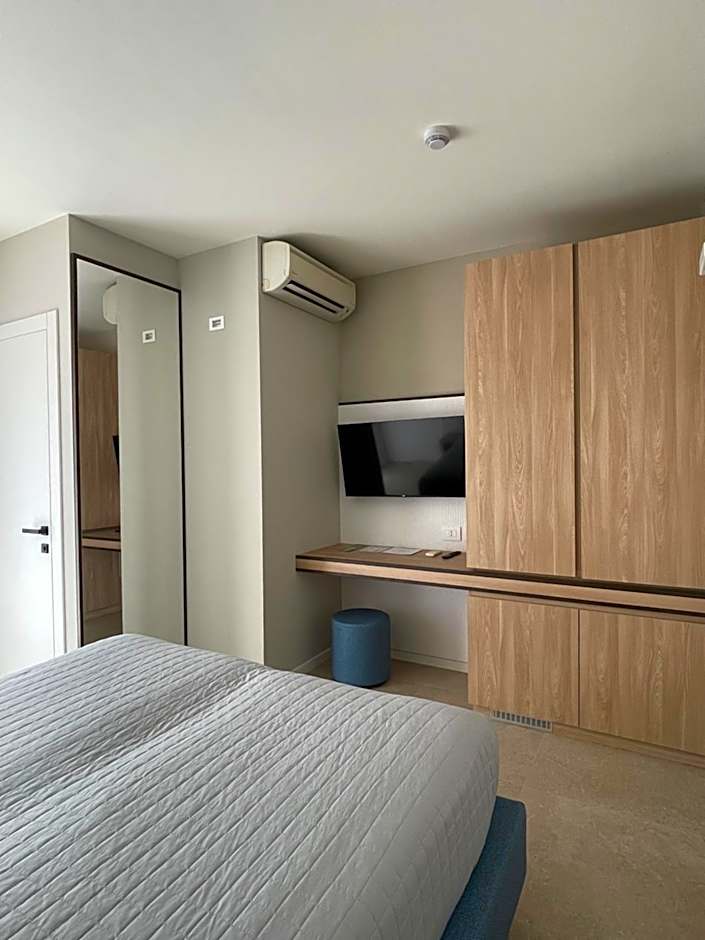Petit Hotel
