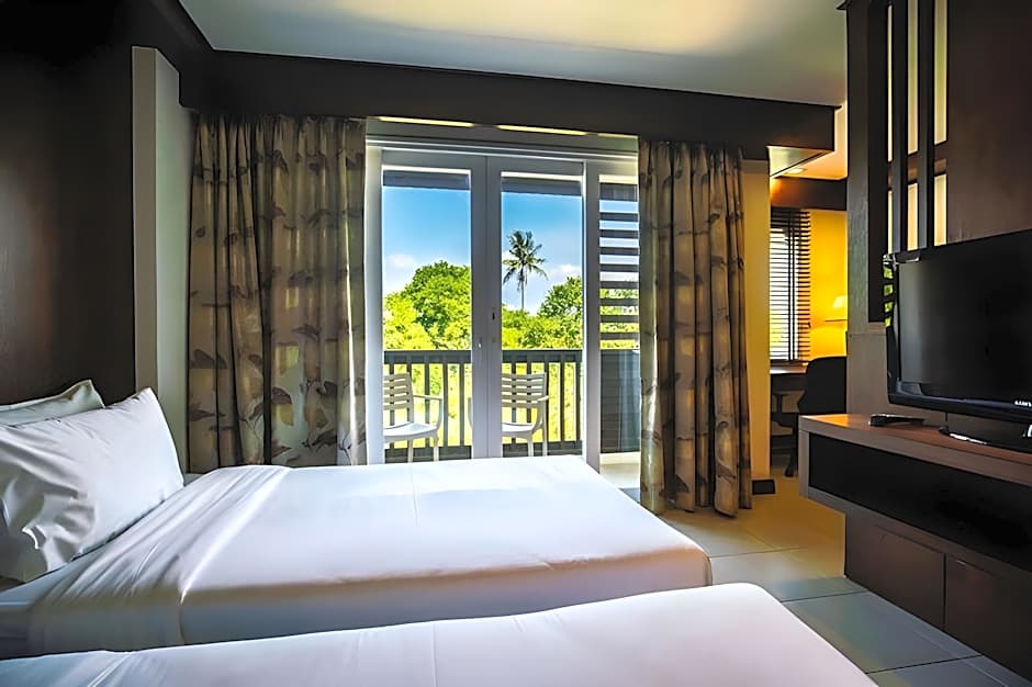 Ratana Hotel Chalong