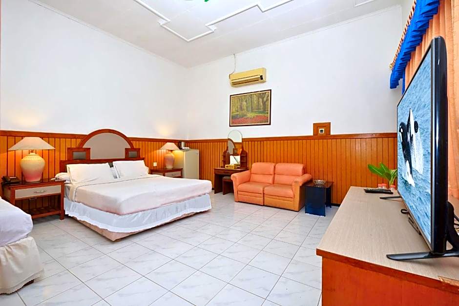 Berlian Abadi Hotel by Sinergi