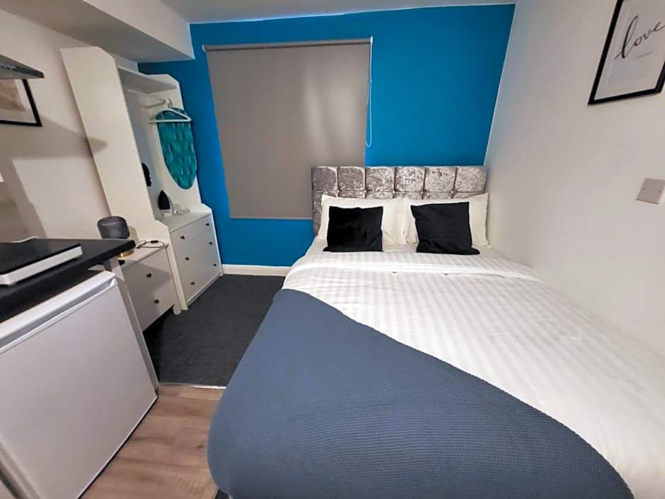 Premier Studios Nottingham - Tring Vale