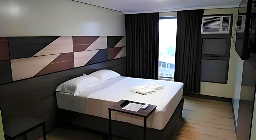 Travelite Hotel Legarda