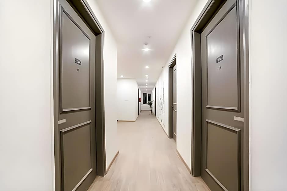 OYO Townhouse 203, Sector 57 – Gurgaon, NY