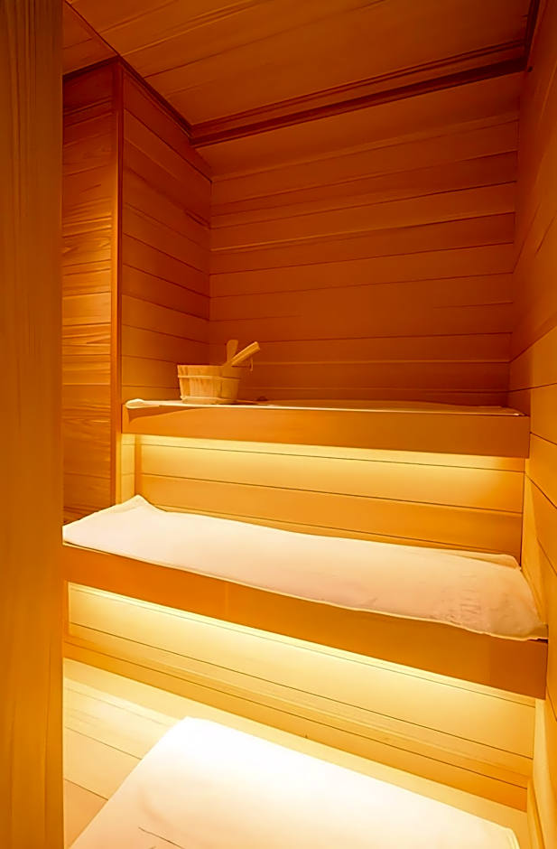 Fukuyama New Castle Hotel