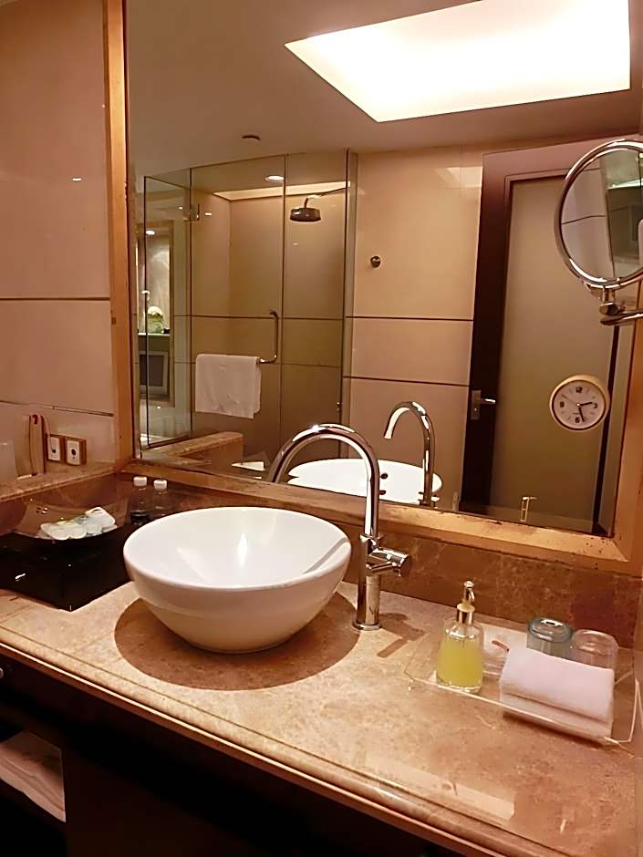 Royal Mediterranean Hotel