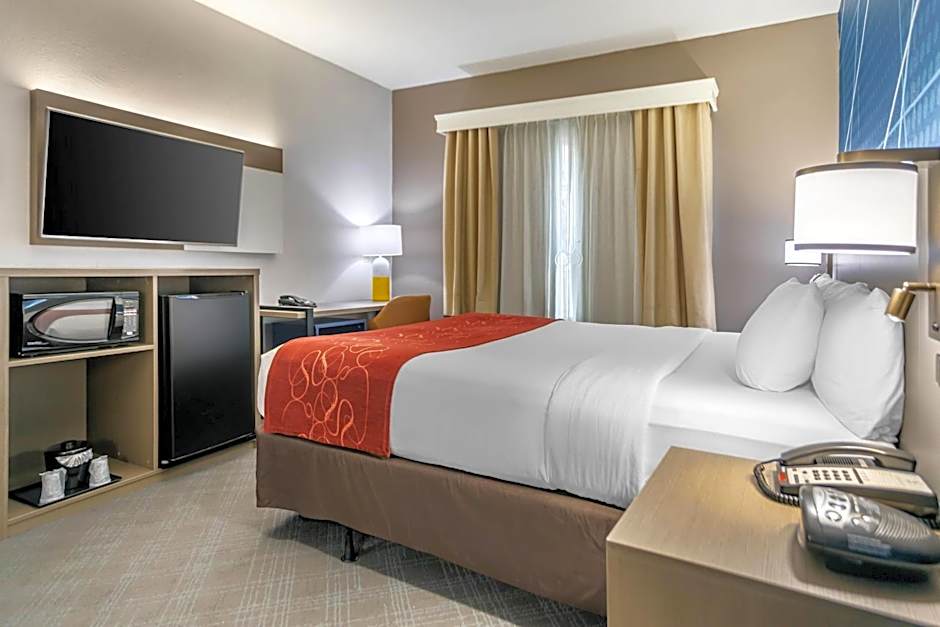 Comfort Suites Downtown Sacramento