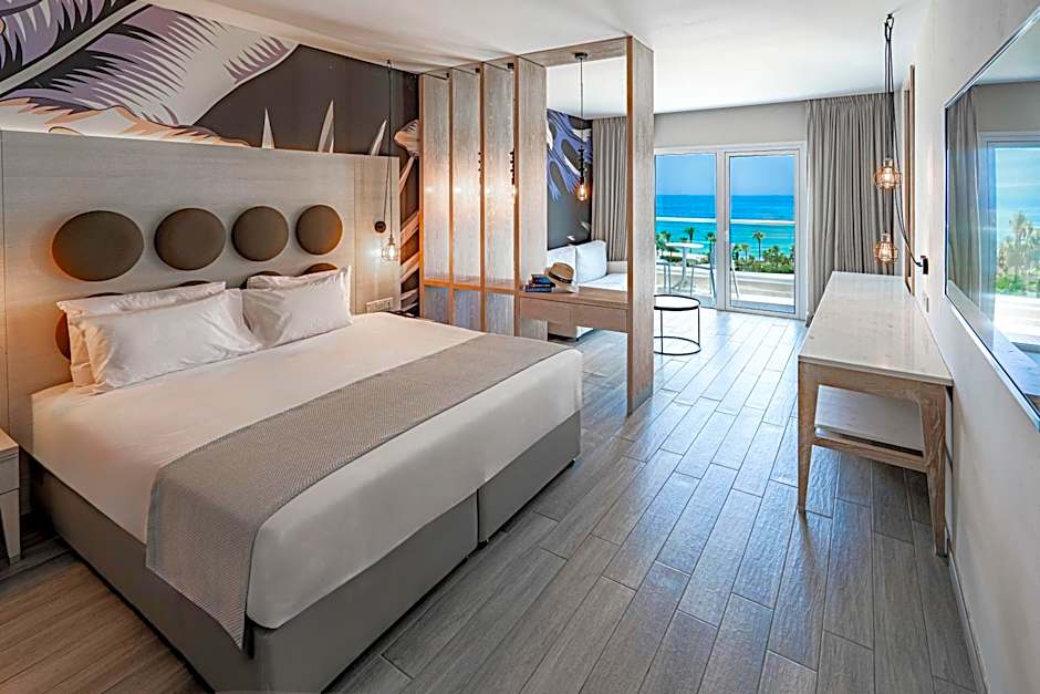 Vangelis Hotel & Suites