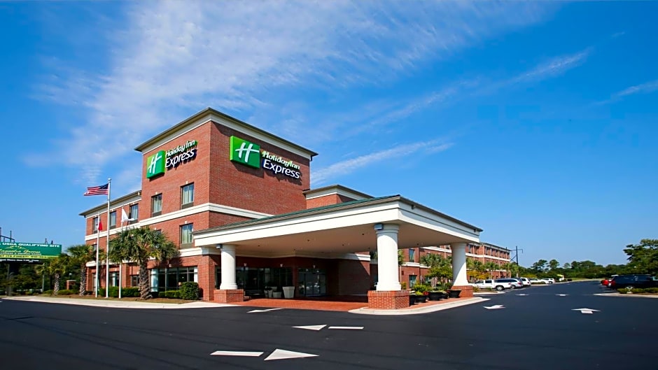 Holiday Inn Express Leland - Wilmington Area, an IHG Hotel