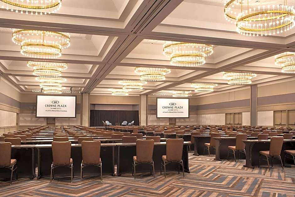 Crowne Plaza Atlanta Perimeter at Ravinia By IHG