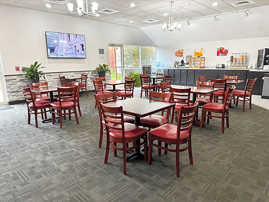 Econo Lodge Wausau - Rothschild