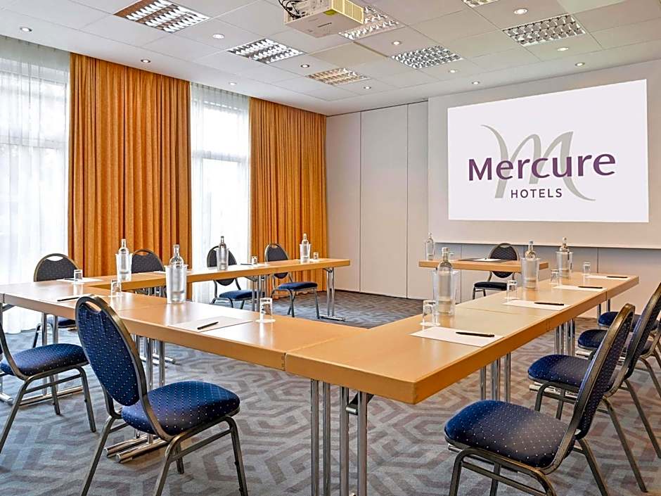 Mercure Kamen Unna
