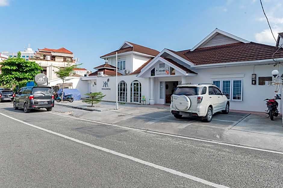 RedDoorz Syariah near Taman Bekapai 2