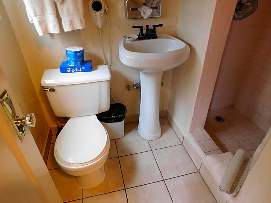 Capitola Venetian Hotel