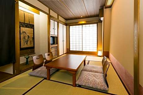 Deluxe Room with Shower