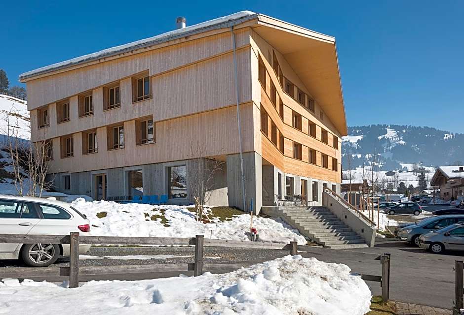 Saanen Gstaad Youth Hostel