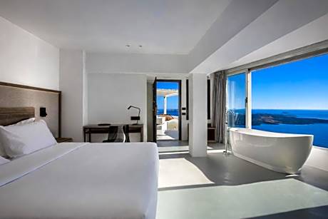 Sun Rocks Experience Suite with Indoor Hot Tub, Caldera and Sea view