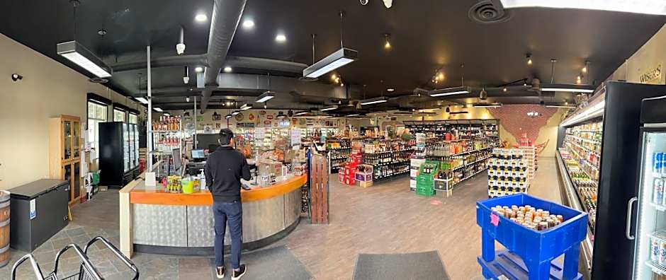 Divya Sutra Plaza and Conference Centre, Vernon