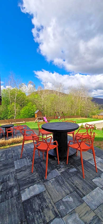 Chaty Trzy 731-950-635