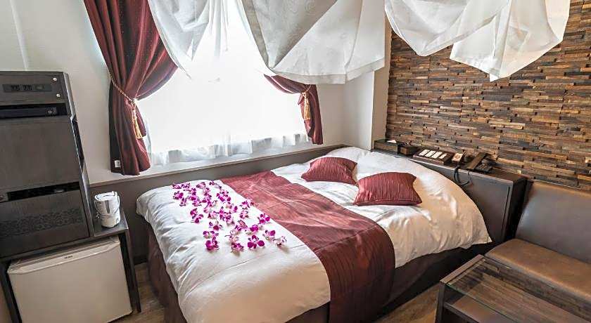 HOTEL PetitBALI GARDEN Shin-Okubo - Adult Only