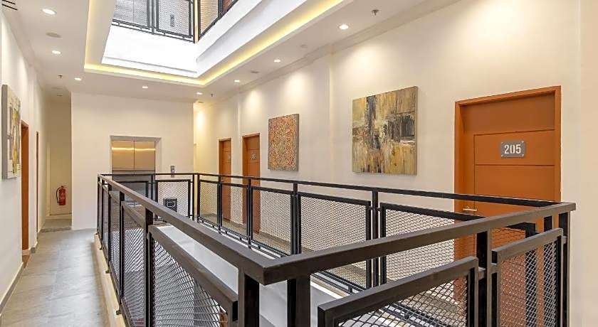 RedDoorz Premium near Centre Point Mall Medan