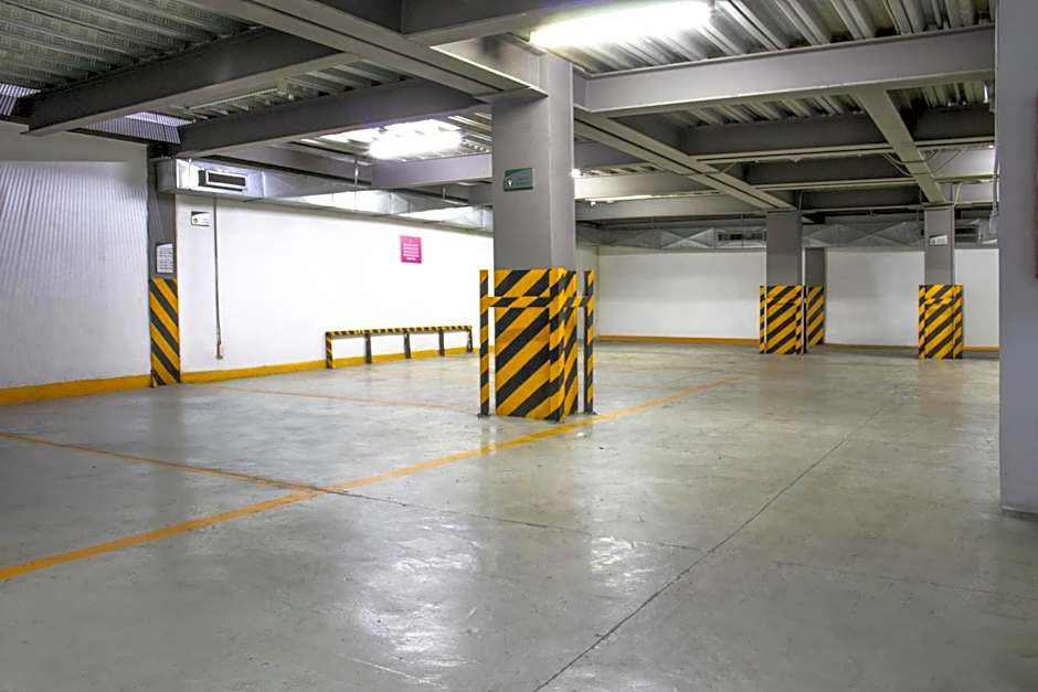 Hotel MX aeropuerto CDMX Trademark Collection by Wyndham