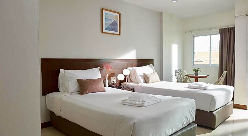 Rhienchai Place Hotel