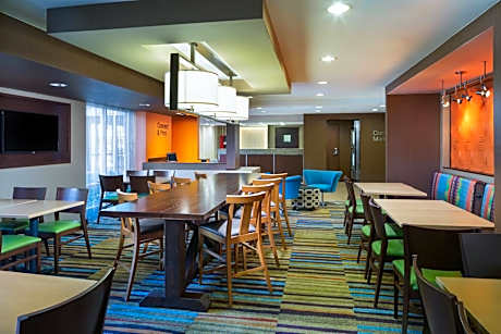 Fairfield Inn & Suites by Marriott San Antonio Airport/North Star Mall