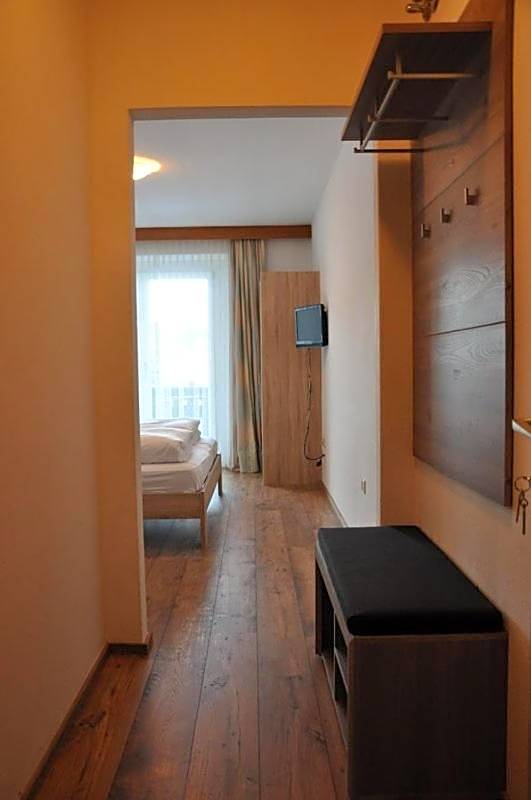 Photo 1 of 21 of Double Room