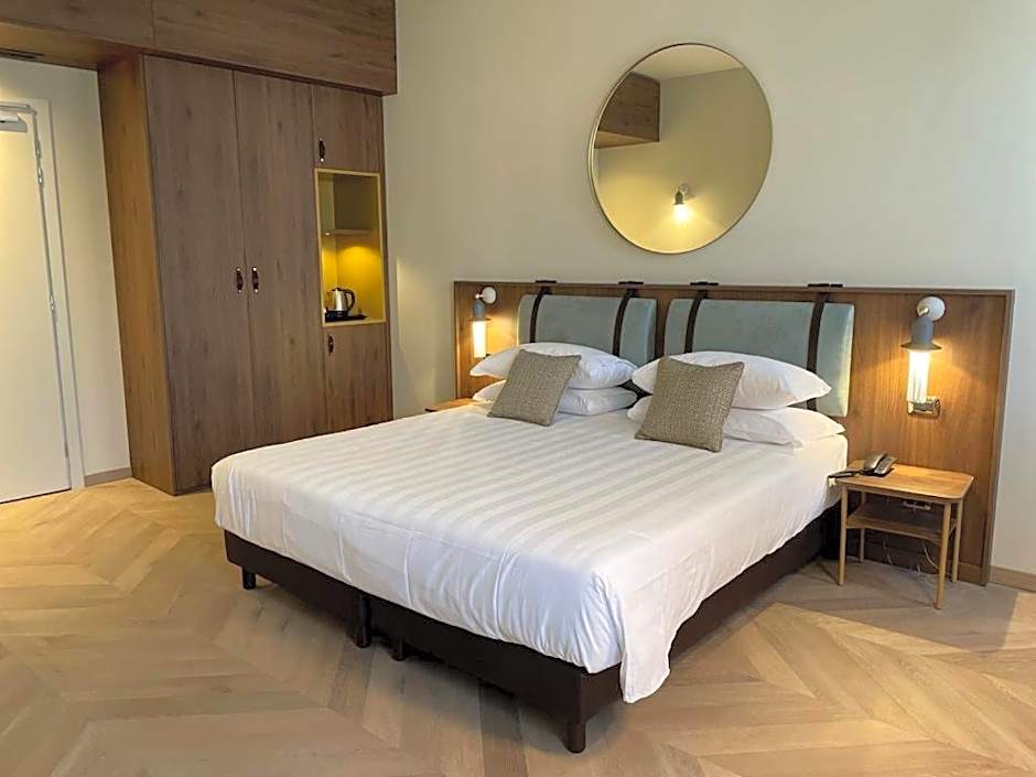 Photo 1 of 4 of Junior Suite