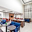 Holiday Inn Express & Suites Baton Rouge East By IHG