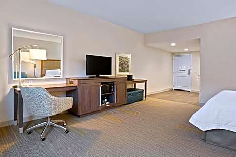 1 KING HEARING ACCESSIBLE NONSMOKING