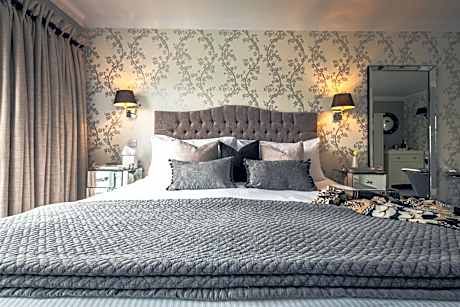 Luxury Double Room with Sea View