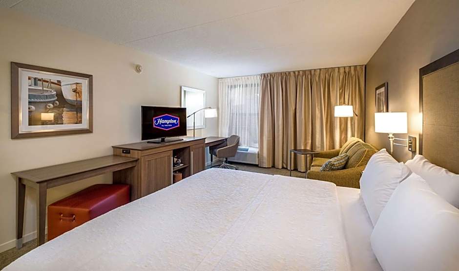Hampton Inn By Hilton Waterville