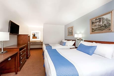 2 Queen Beds Non-Smoking
