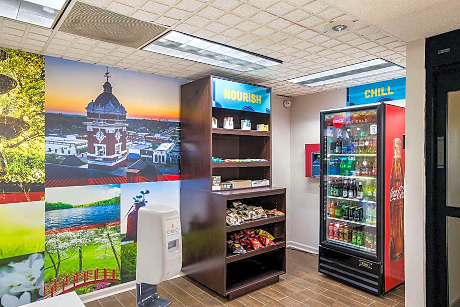 Clarion Pointe Forsyth I-75