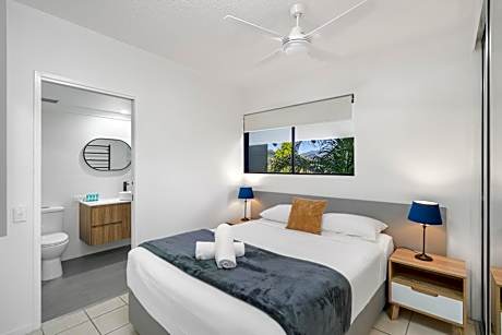 Deluxe Family Ocean View Apartment