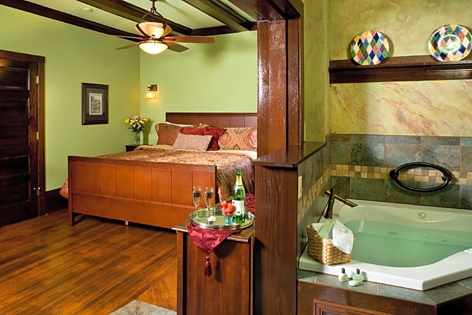 Hilltop Manor Bed And Breakfast