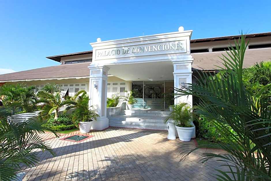 Bahia Principe Luxury Bouganville - Adults Only