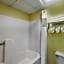 Super 8 by Wyndham Jacksonville