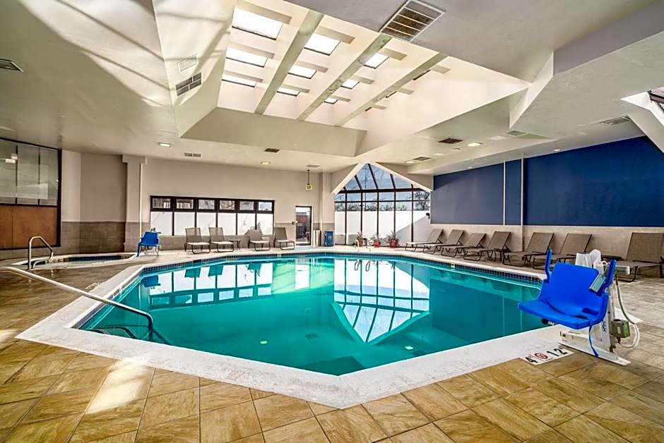 DoubleTree By Hilton Hotel Denver North