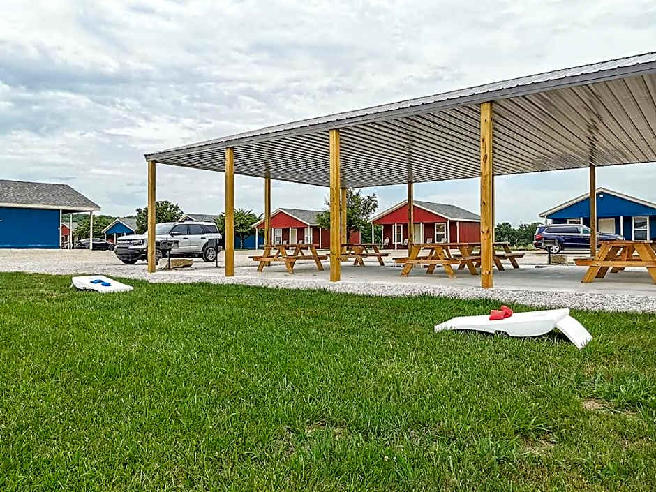 Valley Cabins Double Queen Hotel Room