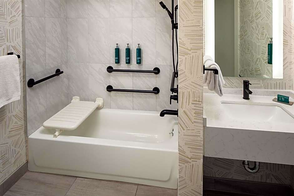 DoubleTree by Hilton Cherry Hill Philadelphia
