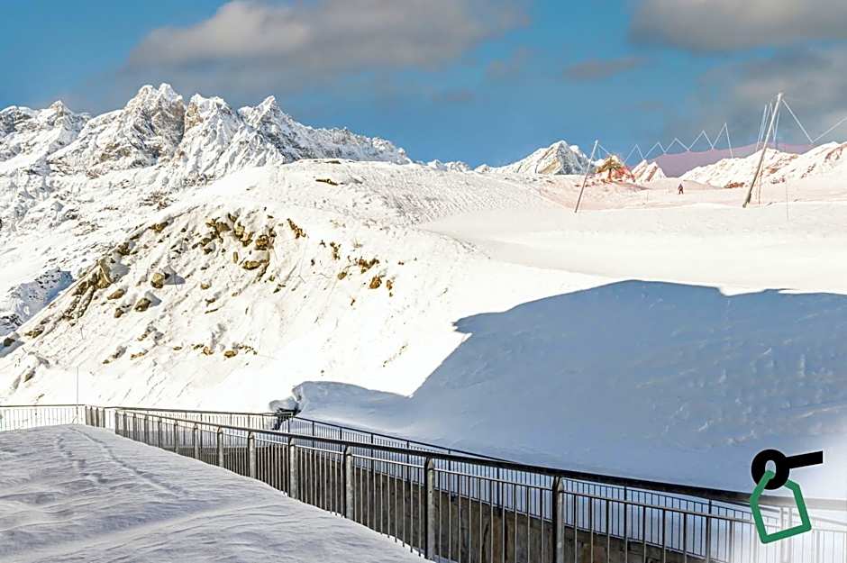 HOTIDAY Room Collection - Cervinia