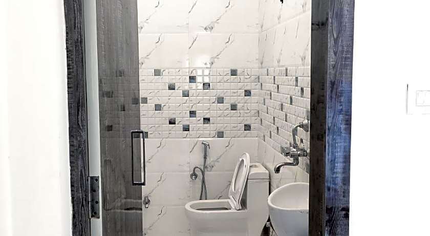 Khushi Paying Guest House