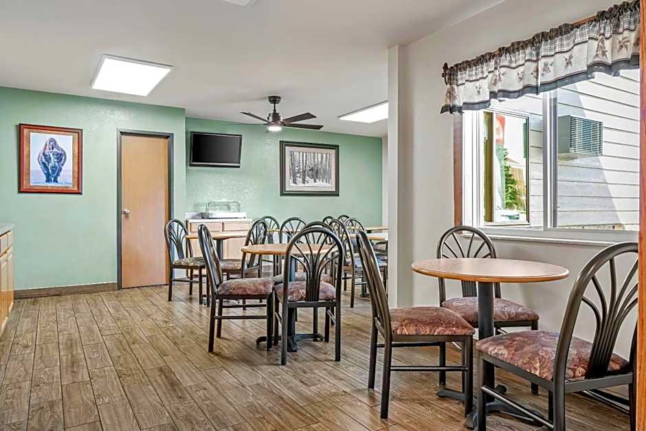 Econo Lodge Custer - Crazy Horse Area