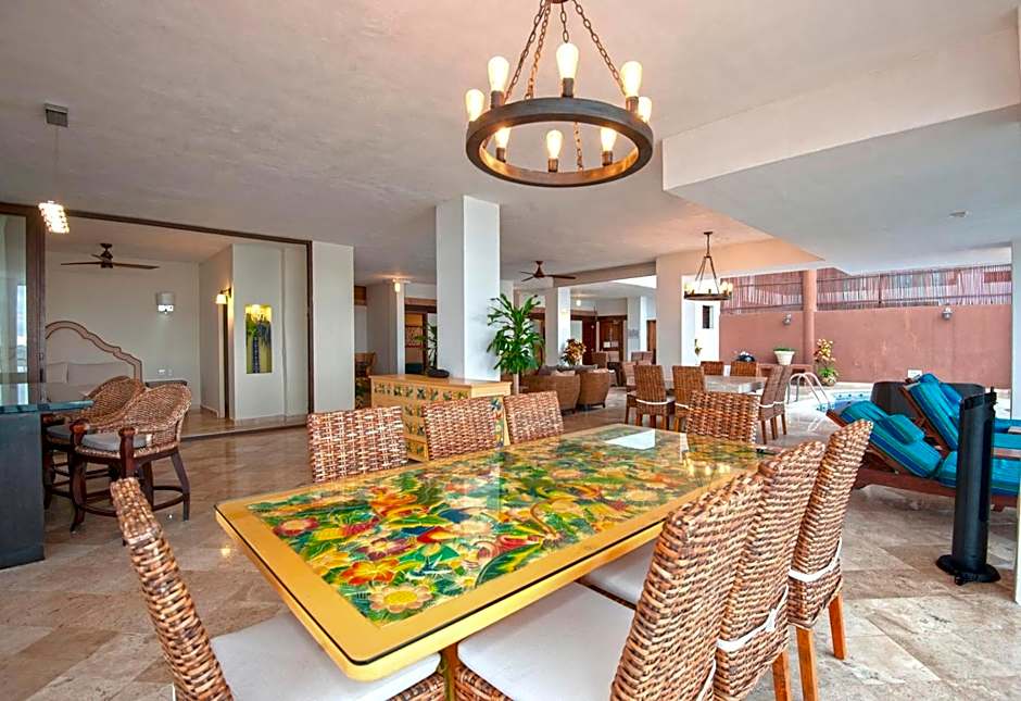 Vallarta Shores Beach Hotel