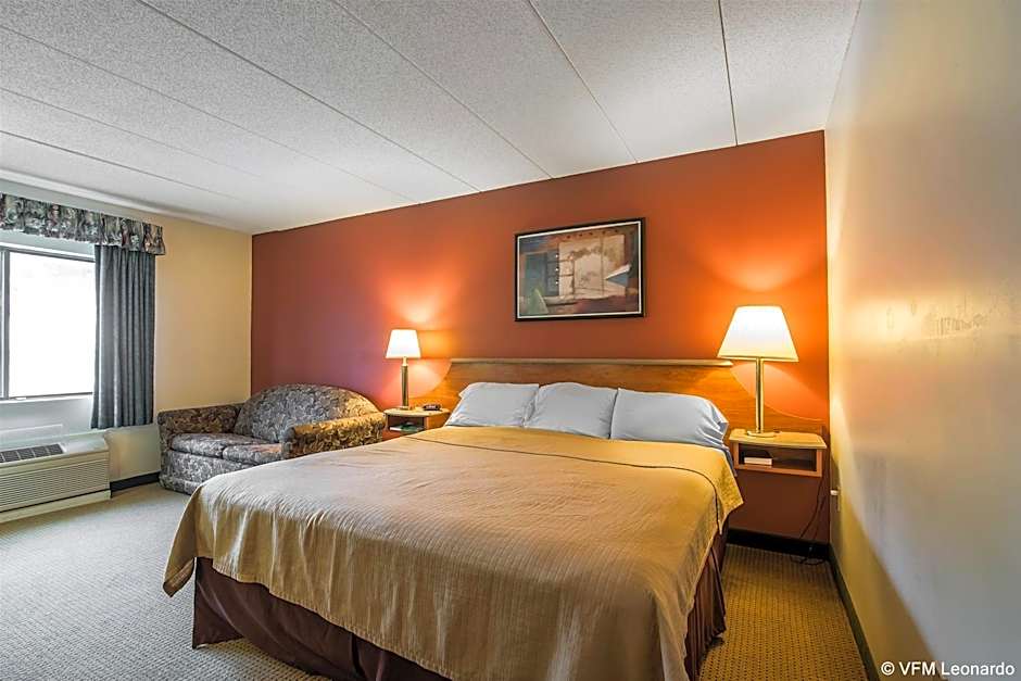 Econo Lodge Near Plymouth State University