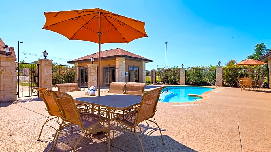 Microtel Inn & Suites by Wyndham Round Rock