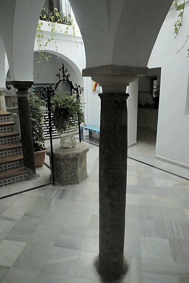 Wake up in Tarifa Hostel & Restaurant Lounge