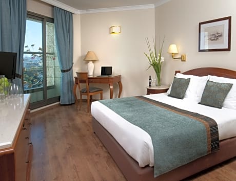 Premium Twin Room with Bay View
